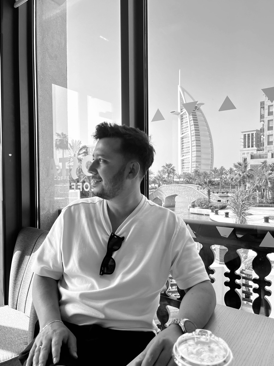 İshak Salman portresi